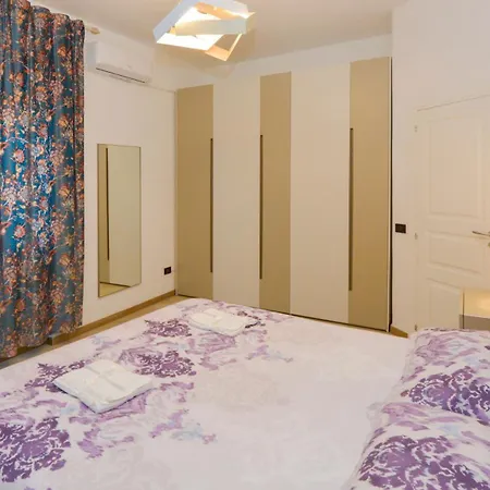 Micione22 Stazione Apartment Naples