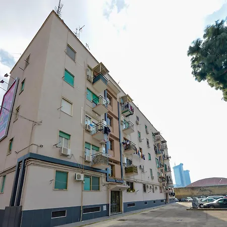 Micione22 Stazione Naples